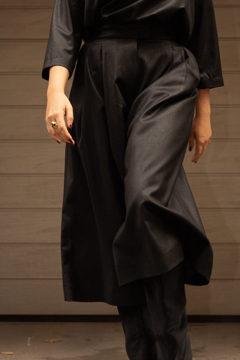 Crne Pantalone